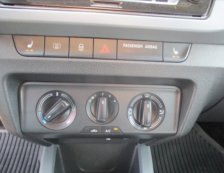 Škoda Fabia Hatchback 999,0 44 kw