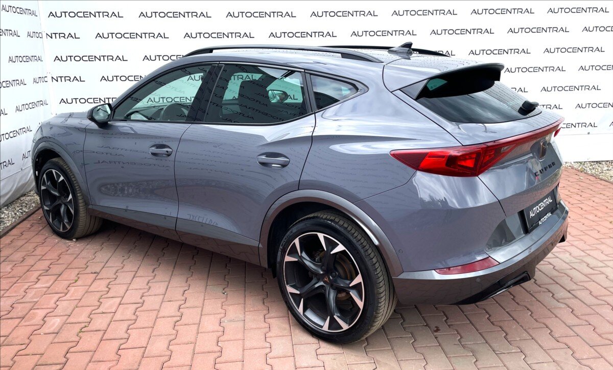 Cupra Formentor SUV / Terénní 1,5 l 110 kw
