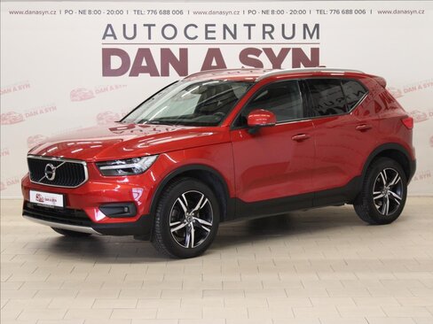 Volvo XC40 SUV / Terénní 2,0 l 182 kw