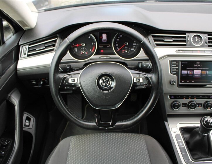 Volkswagen Passat Kombi 2,0 l 110 kw