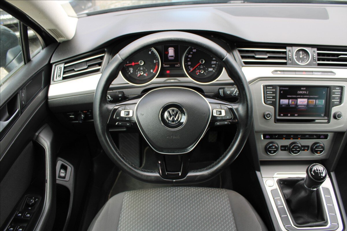 Volkswagen Passat Kombi 2,0 l 110 kw