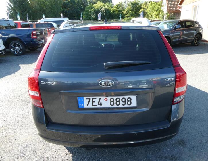 KIA Ceed 8