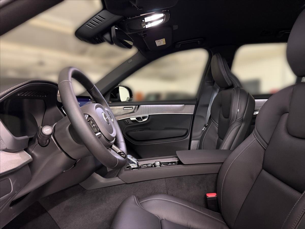 Volvo XC90 SUV / Terénní 2,0 l 184 kw