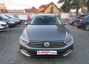 Volkswagen Passat 1