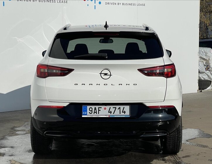 Opel Grandland SUV / Terénní 1,5 l 96 kw
