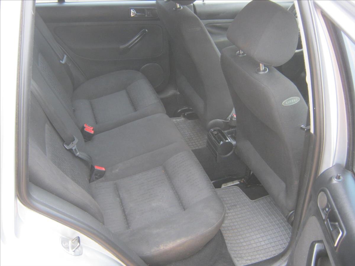 Volkswagen Golf Kombi 1,9 l 74 kw