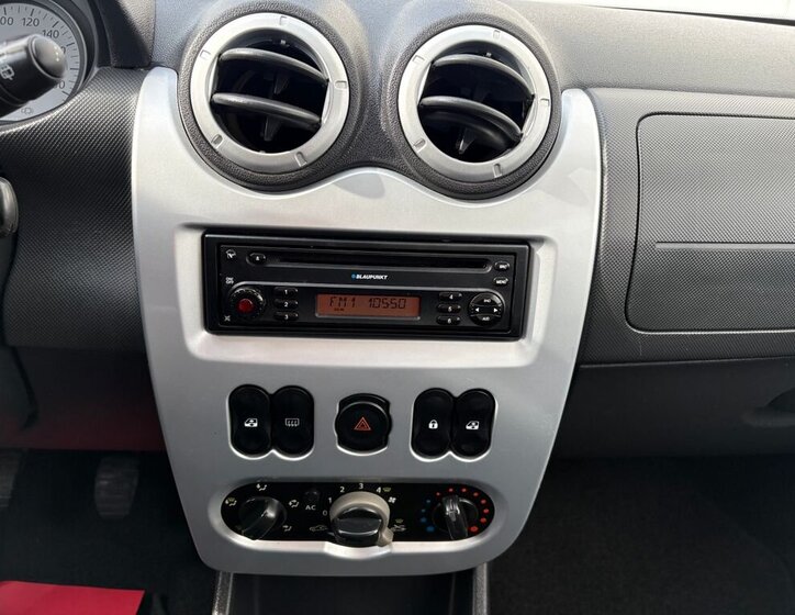 Dacia Sandero Hatchback 1,4 l 55 kw