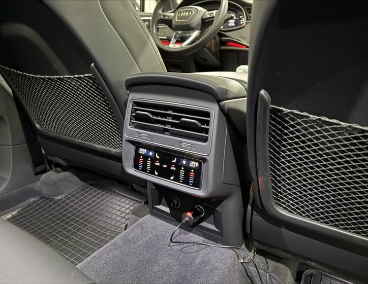 Audi SQ7 SUV / Terénní 4,0 l 373 kw