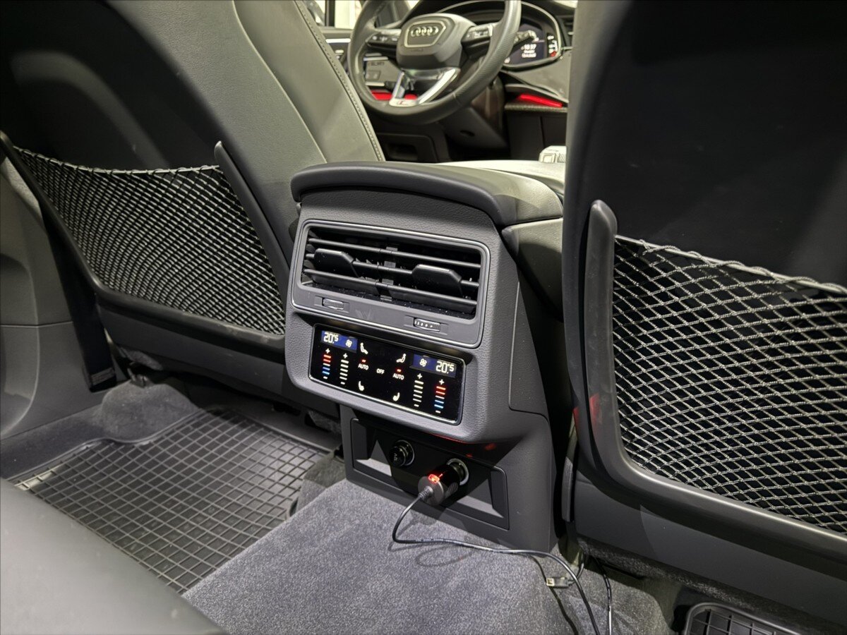 Audi SQ7 SUV / Terénní 4,0 l 373 kw