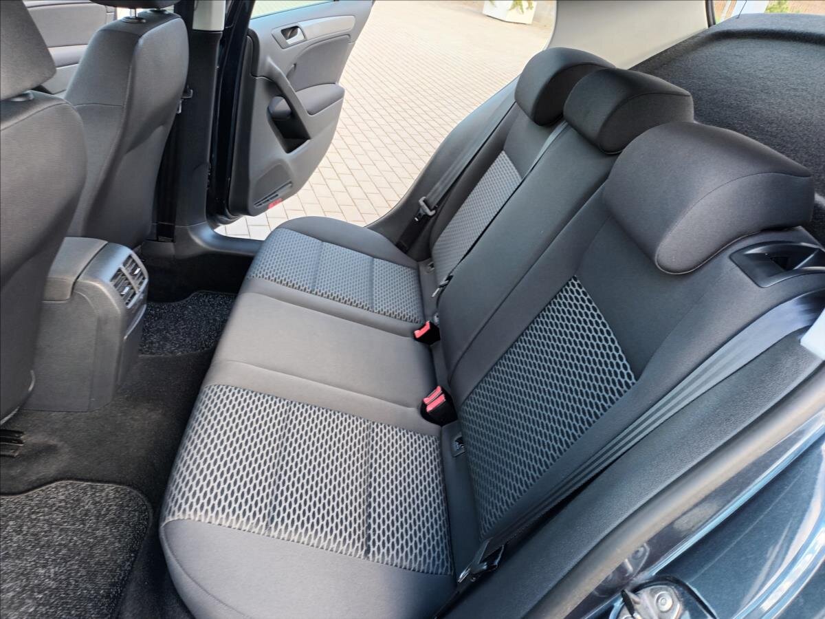 Volkswagen Golf Hatchback 1,4 l 59 kw