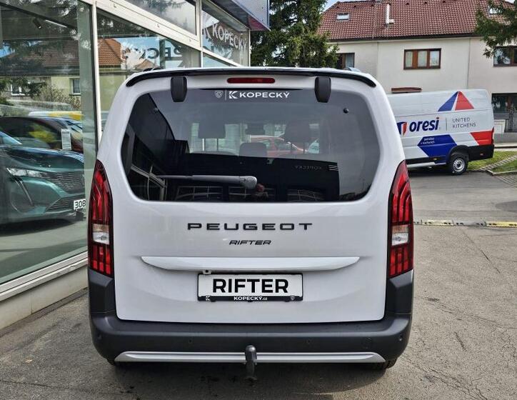 Peugeot Rifter 5