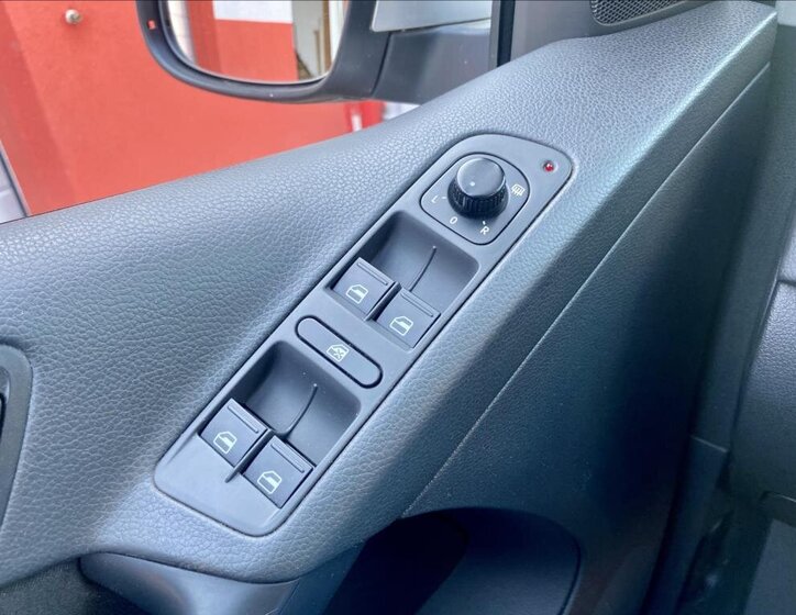 Volkswagen Tiguan SUV 2,0 l 103 kw