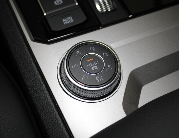 Volkswagen Touareg SUV / Terénní 3,0 l 210 kw