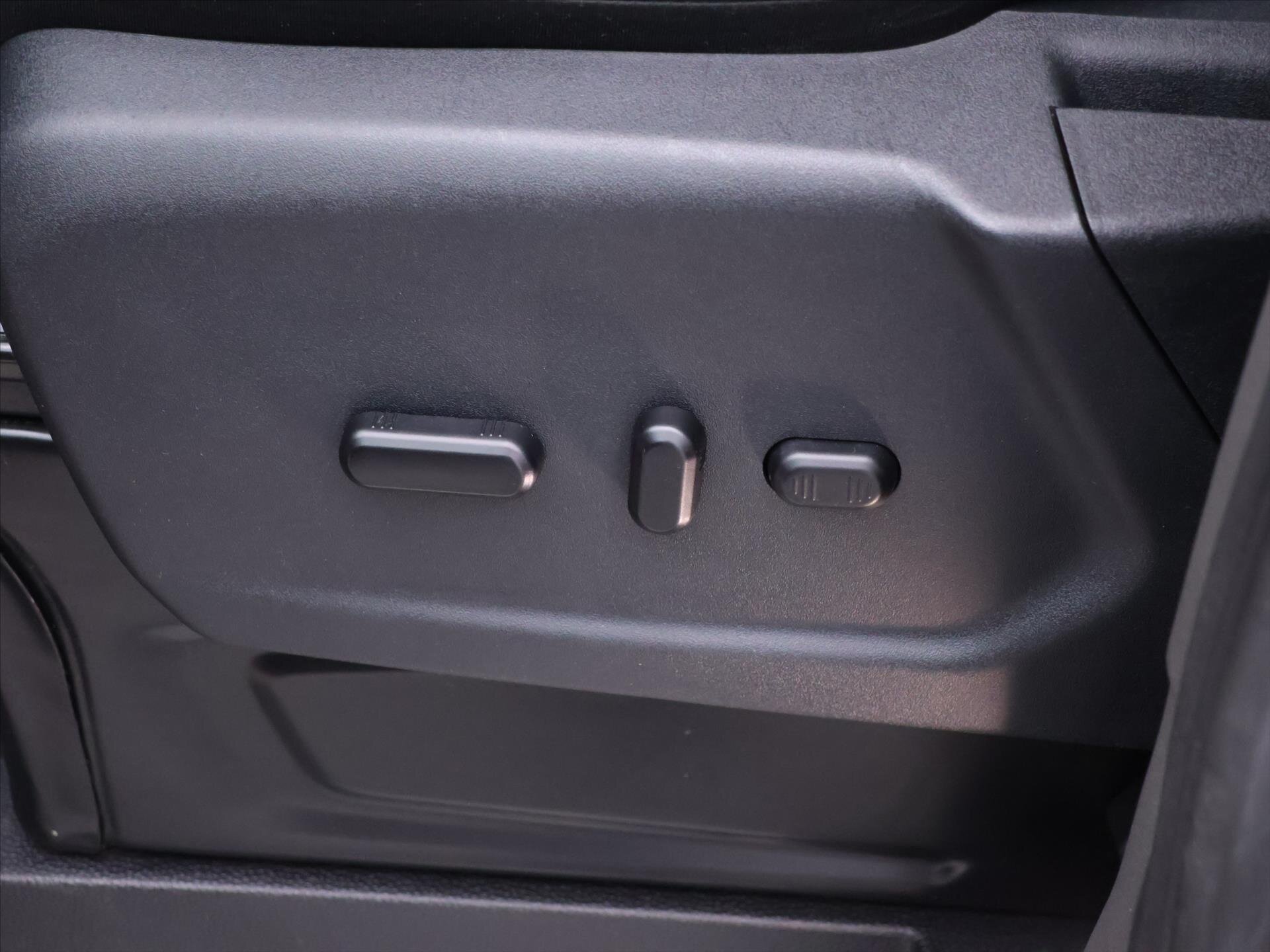 Ford Tourneo Custom Kombi 2,0 l 125 kw