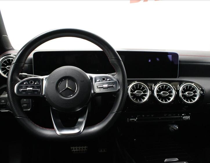 Mercedes-Benz CLA 28