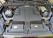 Audi Q7 24