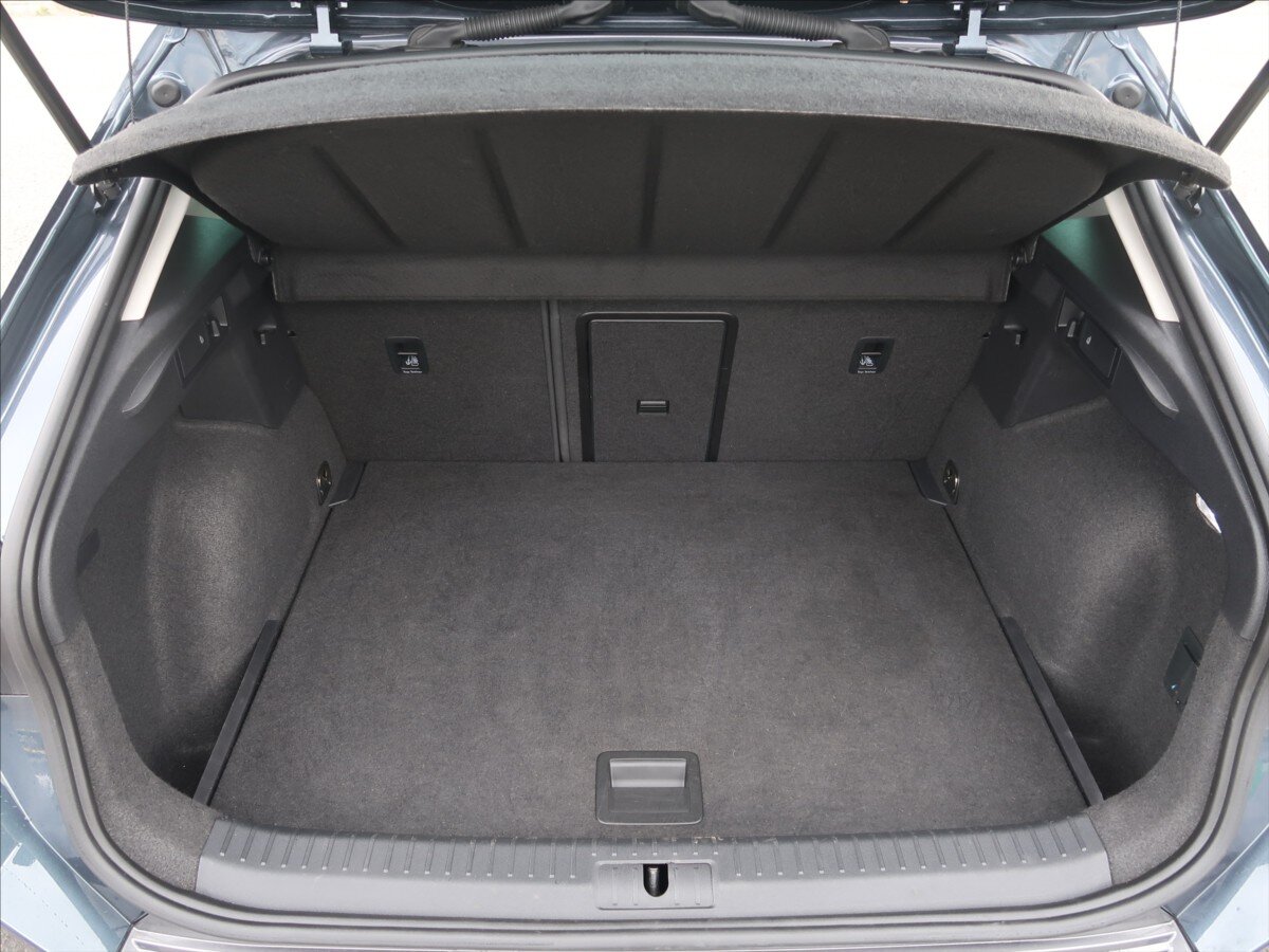 Cupra Formentor SUV / Terénní 2,0 l 140 kw