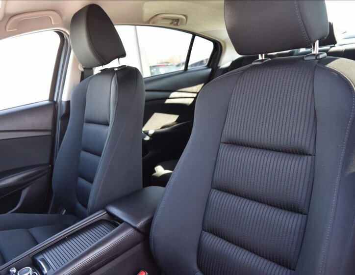 Mazda 6 Sedan / Limuzína 2,5 l 141 kw