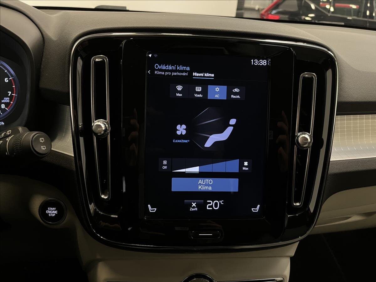 Volvo XC40 SUV 1,5 l 120 kw