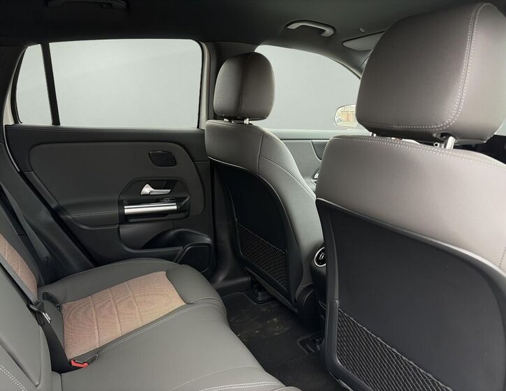 Mercedes-Benz EQA SUV / Terénní 0,0 140 kw