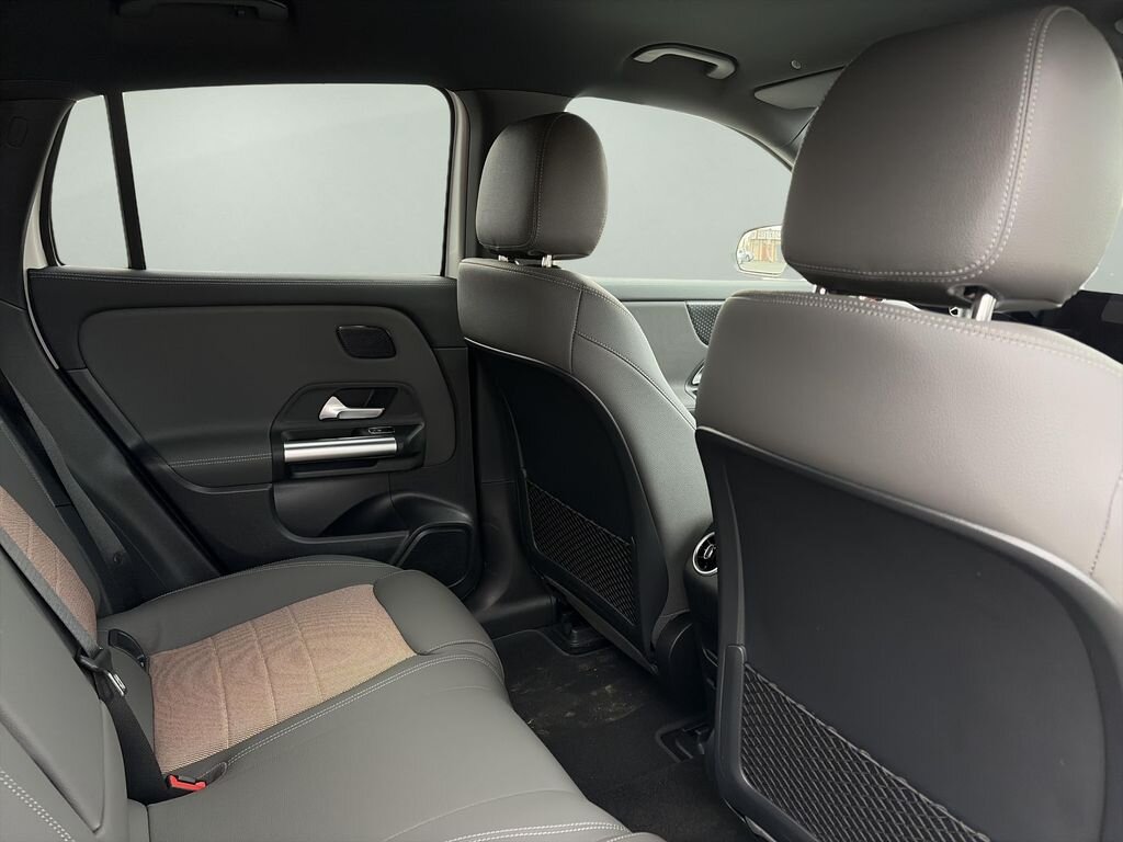 Mercedes-Benz EQA SUV / Terénní 0,0 140 kw