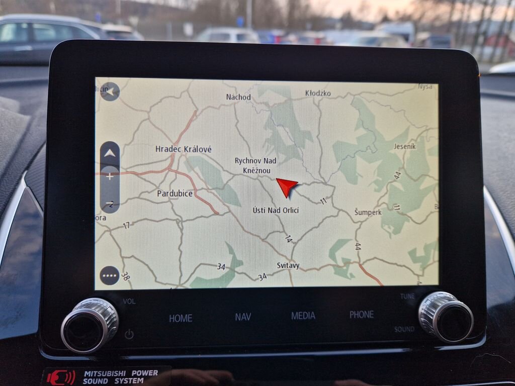 Mitsubishi Ostatní SUV / Terénní 2,4 l 138 kw