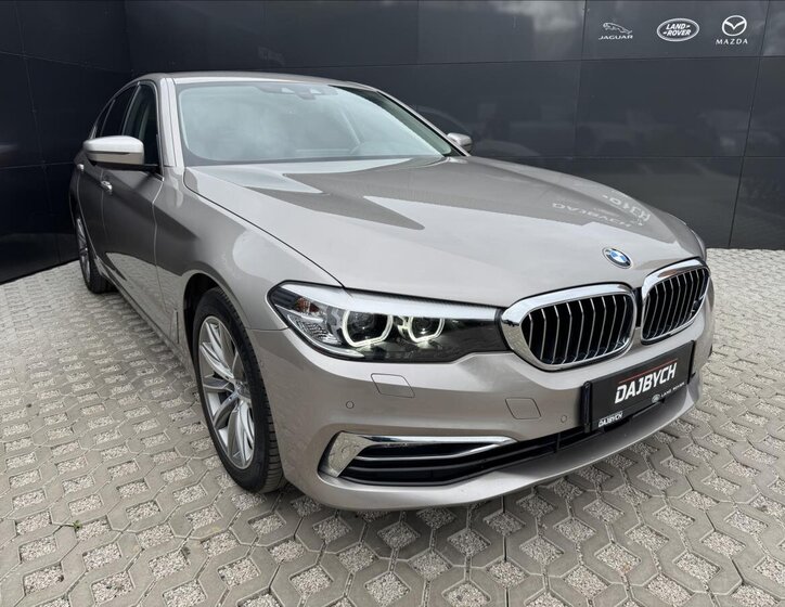BMW Řada 5 Sedan / Limuzína 2,0 l 185 kw