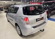 Toyota Verso Kombi 2,0 l 93 kw