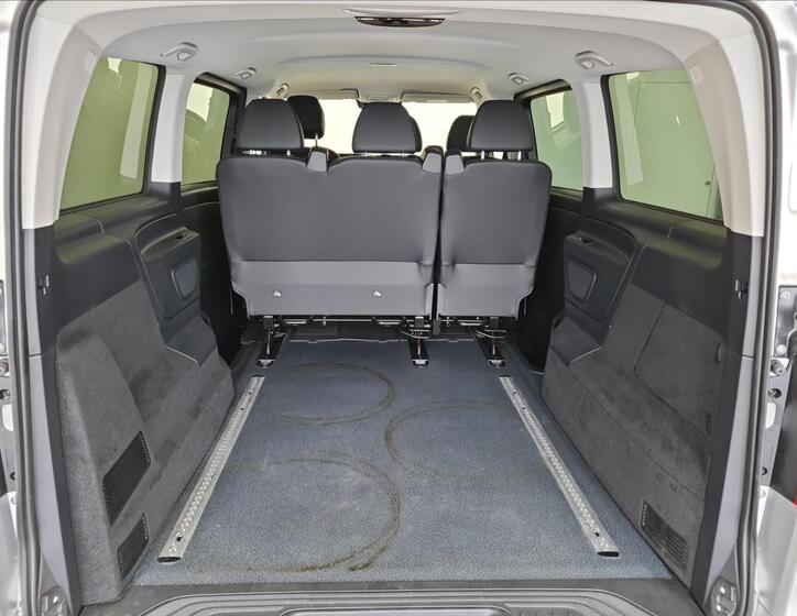 Mercedes-Benz Vito 19