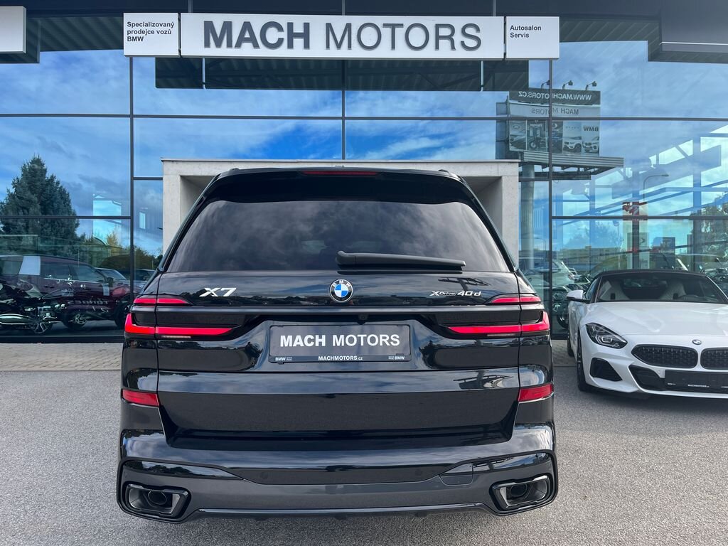 BMW X7 SUV / Terénní 3,0 l 250 kw