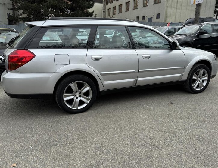 Subaru Legacy Kombi 3,0 l 180 kw