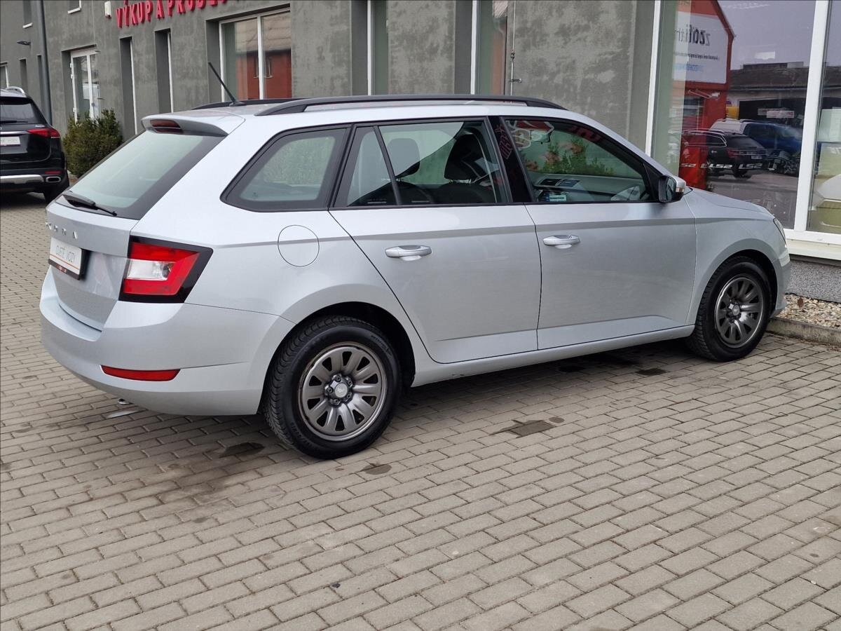 Škoda Fabia Kombi 999,0 70 kw