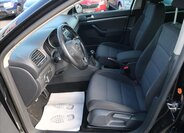 Volkswagen Golf Kombi 1,6 l 77 kw