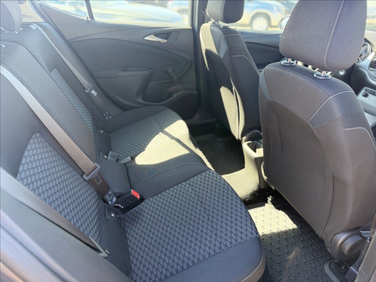 Opel Astra Hatchback 999,0 77 kw