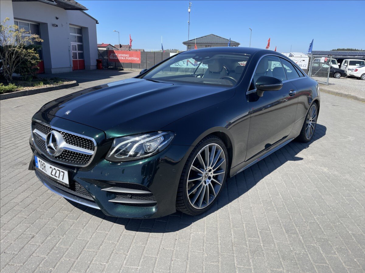 Mercedes-Benz Třídy E Kupé 2,0 l 180 kw