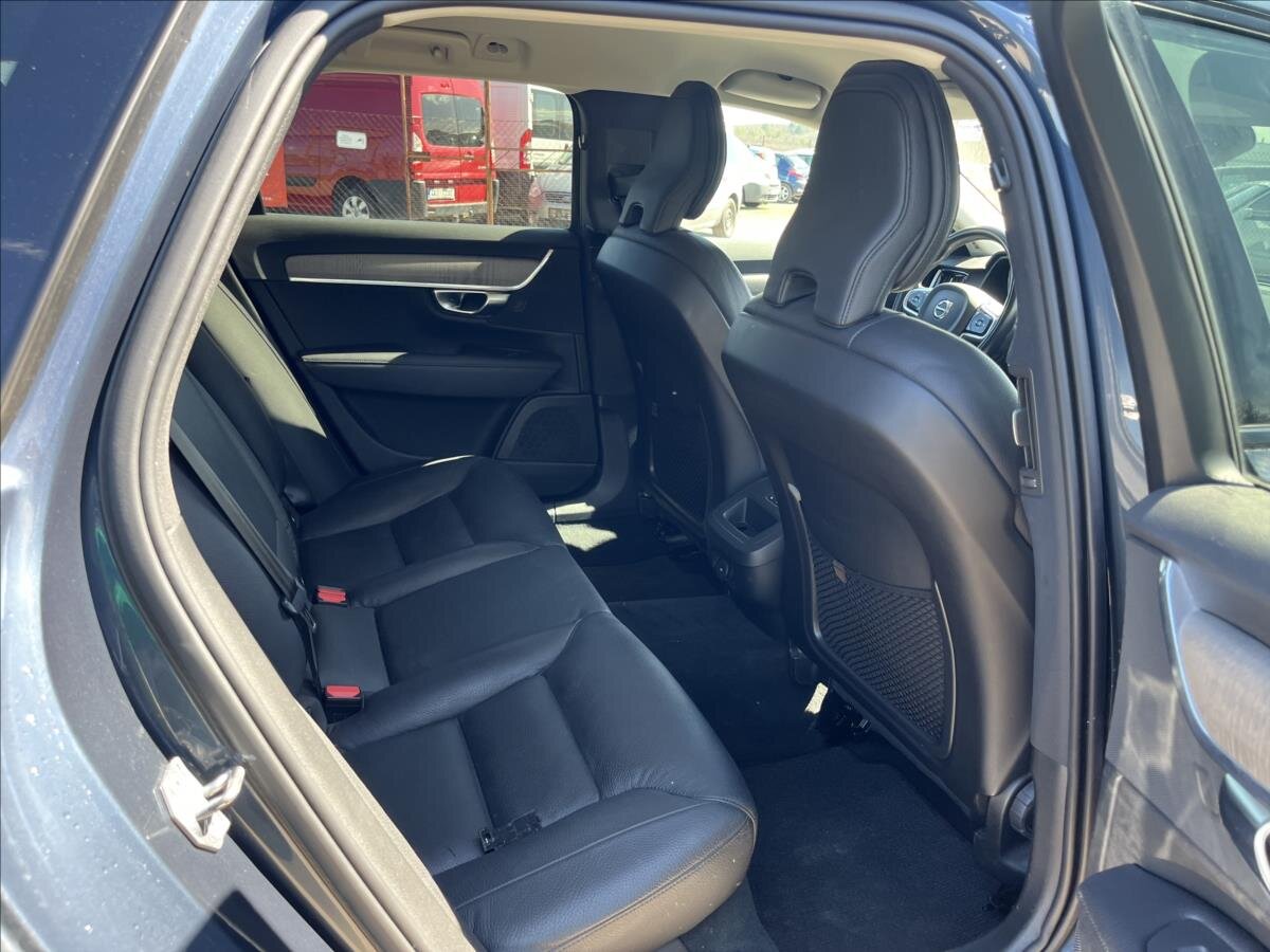 Volvo V90 Kombi 2,0 l 145 kw