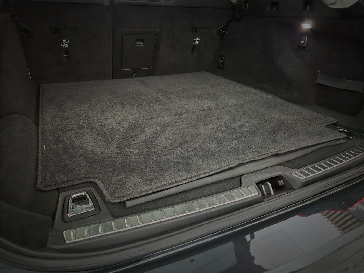 Volvo V90 Kombi 2,0 l 177 kw