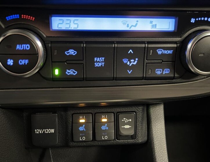 Toyota Auris Kombi 1,6 l 97 kw