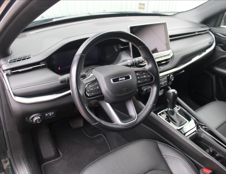 Jeep Compass SUV 1,3 l 110 kw