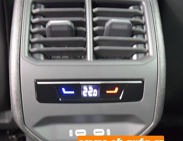 Cupra Formentor SUV / Terénní 2,0 l 110 kw