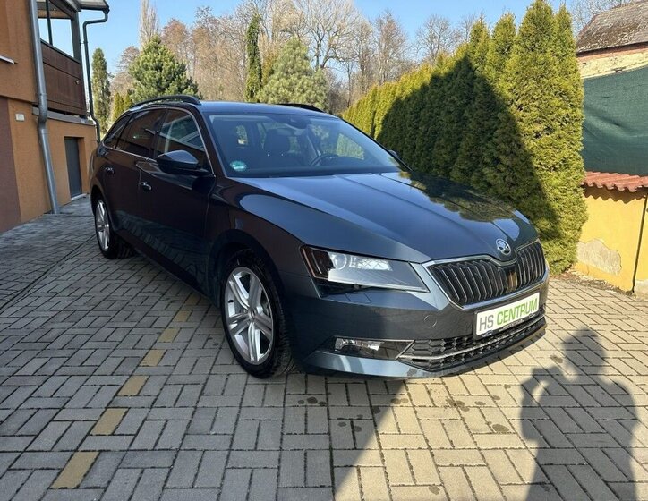 Škoda Superb Kombi 2,0 l 140 kw