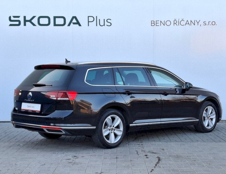 Volkswagen Passat Kombi 1,5 l 110 kw