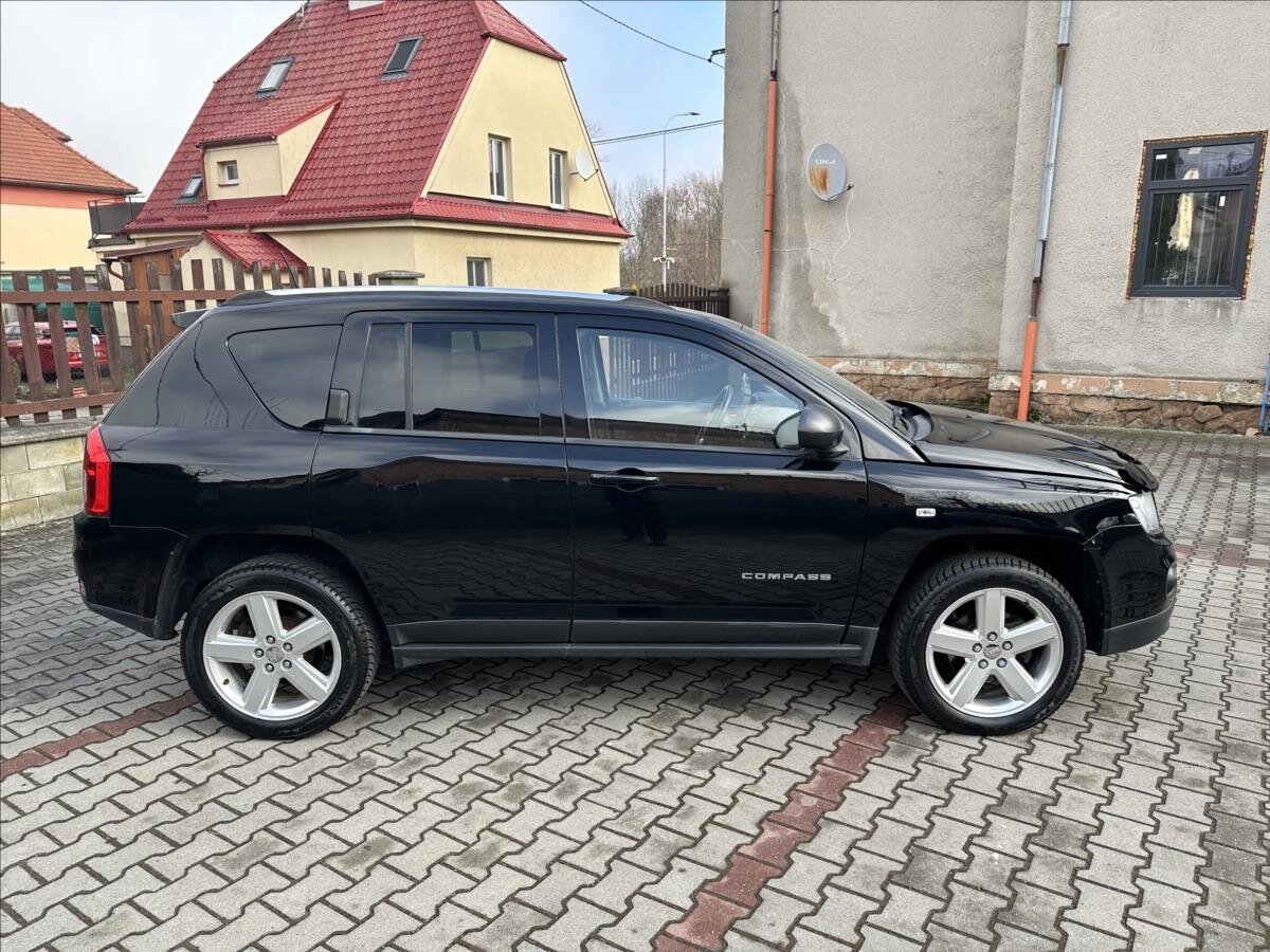 Jeep Compass SUV / Terénní 2,1 l 120 kw