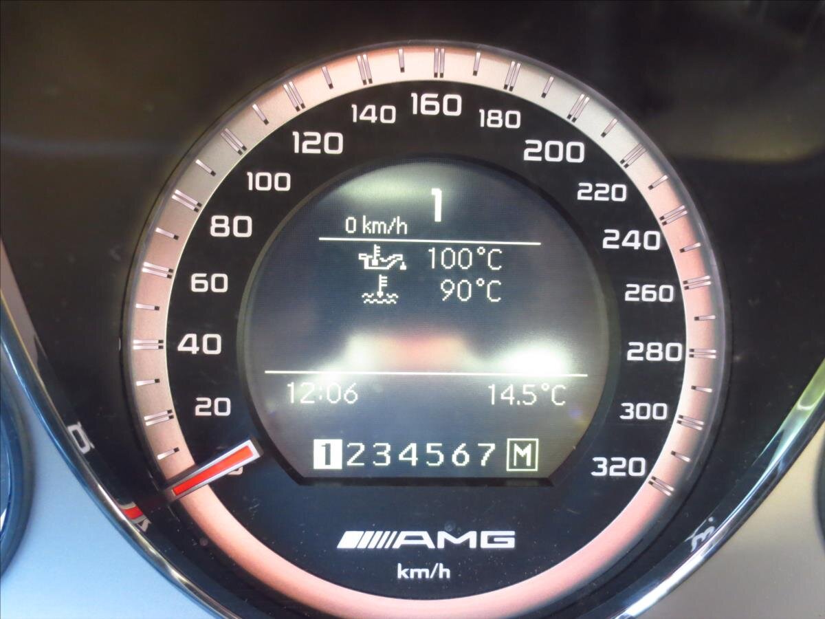 Mercedes-Benz Třídy C Kombi 6,2 l 336 kw