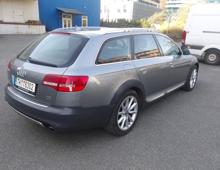Audi A6 Allroad Kombi 3,0 l 176 kw