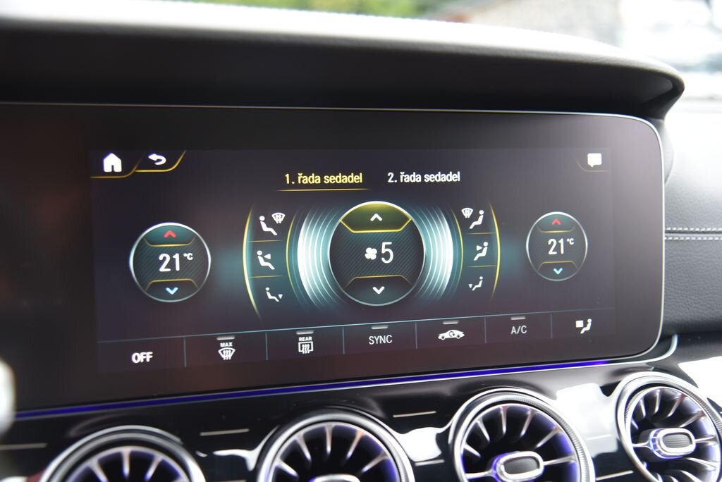 Mercedes-Benz CLS Sedan / Limuzína 3,0 l 320 kw