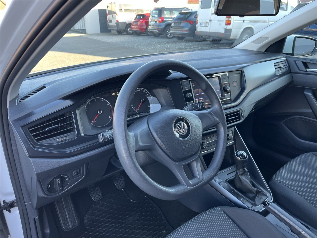 Volkswagen Polo Hatchback 999,0 48 kw