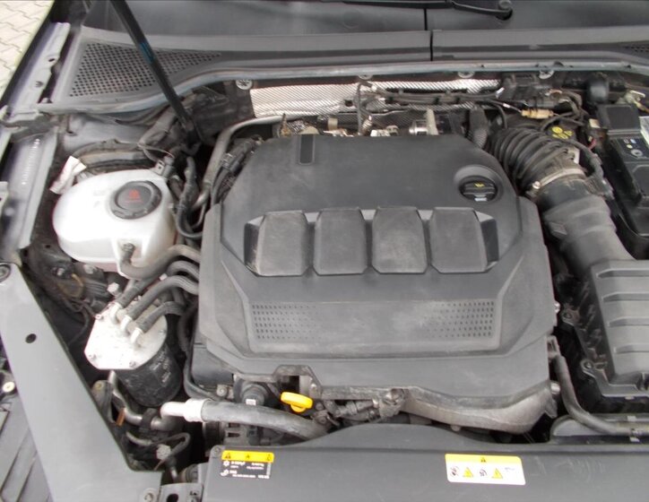 Volkswagen Passat Kombi 2,0 l 110 kw