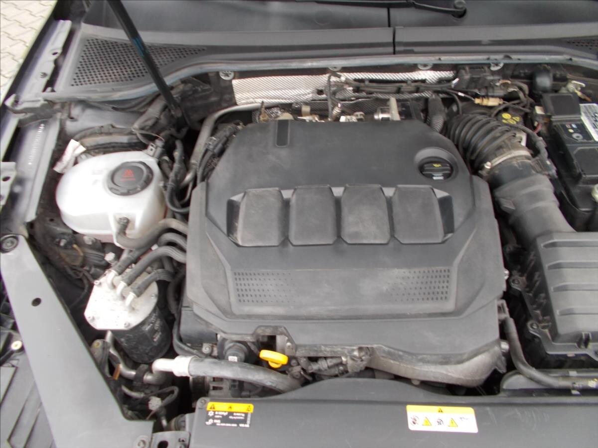 Volkswagen Passat Kombi 2,0 l 110 kw