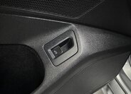 Volkswagen Passat Sedan / Limuzína 2,0 l 162 kw